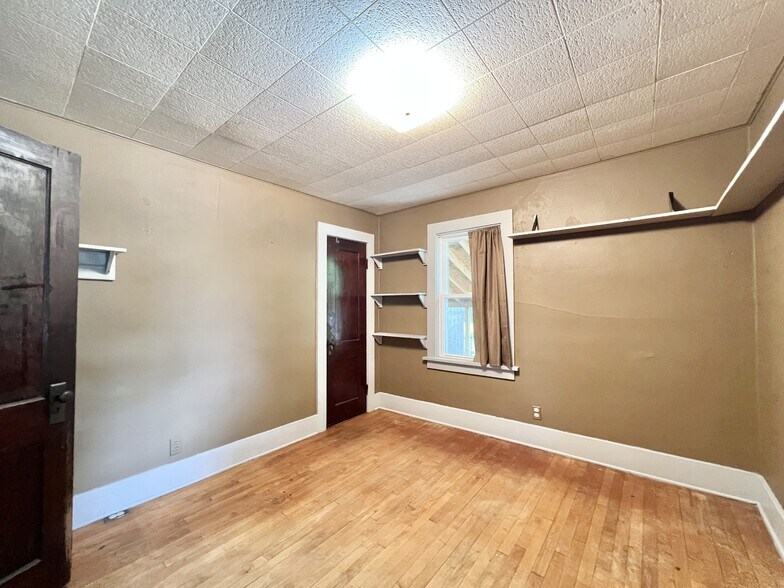 Building Photo - 1503 Manchester St