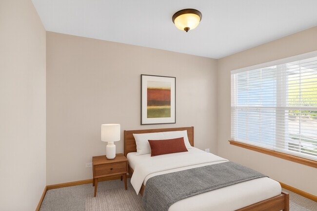 Building Photo - 10549 Wakefield Ln