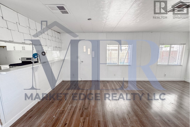 Building Photo - 2Bed/2Bath Mobile at Southern/Ellsworth Rd! No Application fee!