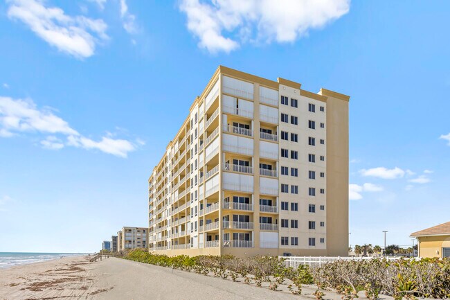 Building Photo - 1045 Jimmy Buffett Mem Hwy