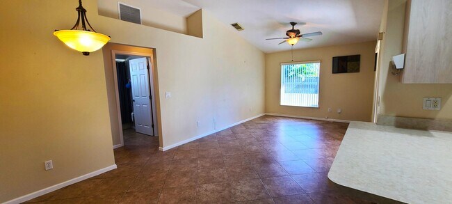 Building Photo - 6769 NW Abigail Ave