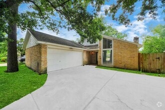 Building Photo - 2622 Heather Knoll Dr