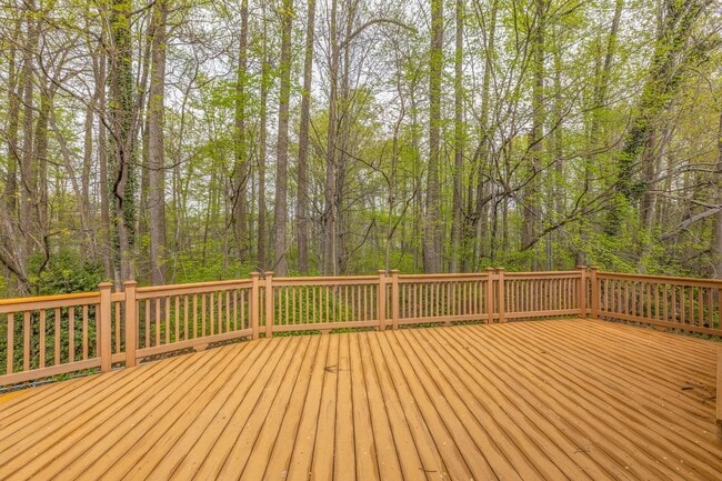 Building Photo - 3303 Spring Lake Ct