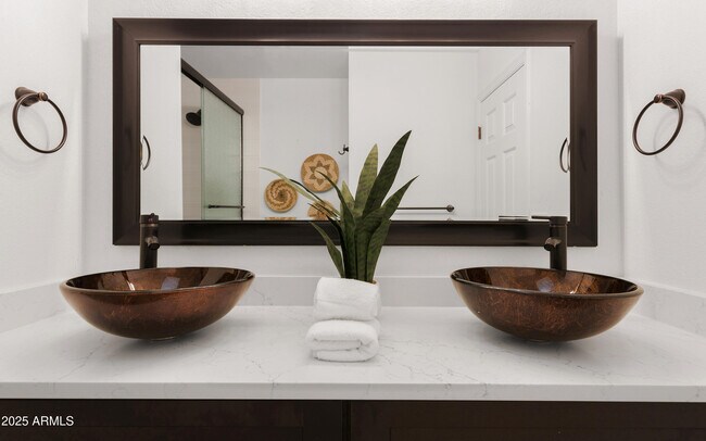 Building Photo - 12271 N 74th St