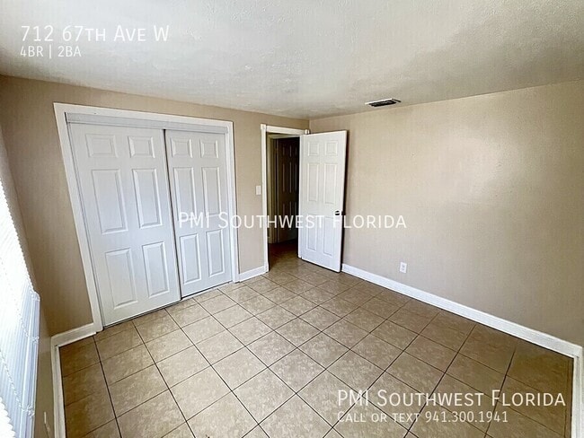 Building Photo - 712 67th Ave W