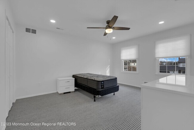 Building Photo - 65 Fulton Ave