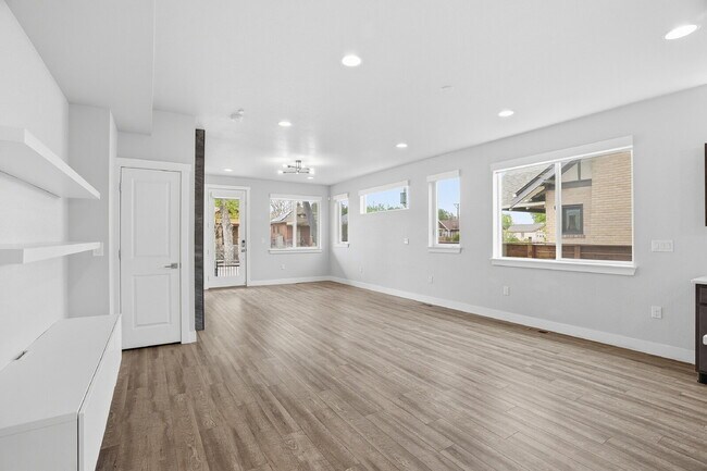 Building Photo - $3,940.95 - 3 Bed, 2.5 Bath Townhome In Denver with Central AC and Outdoor Space!