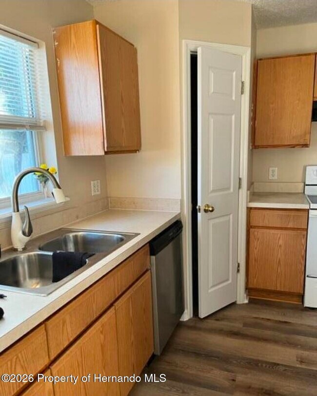 Building Photo - 11228 Roman St