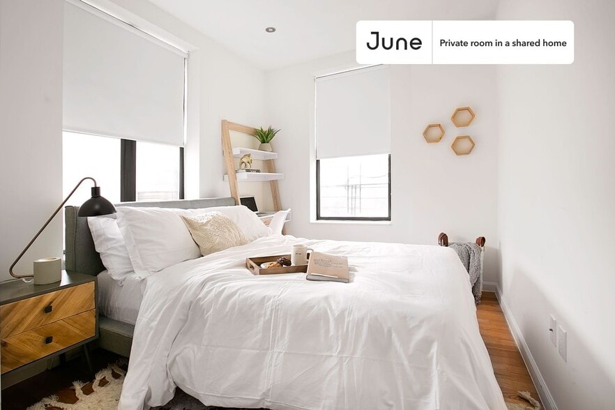 Primary Photo - Room in Shared 3 bed/1 bath home