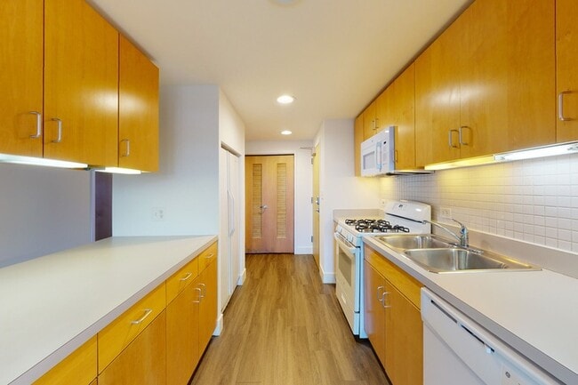 Floorplan - 1400 E. 57th Street