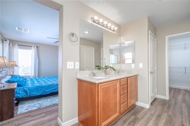 Building Photo - 504 Beckton Park Ave