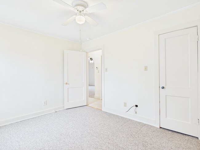 Building Photo - 4004 S Hayden St