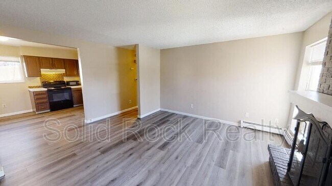 Building Photo - 357 Gahart Dr