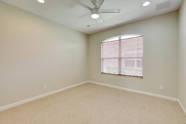 Building Photo - 8908 Champions Way