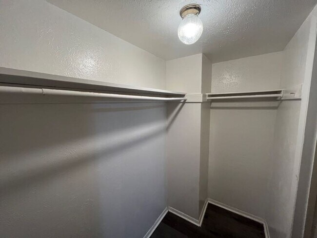 Building Photo - 3979 Crayrich Cir