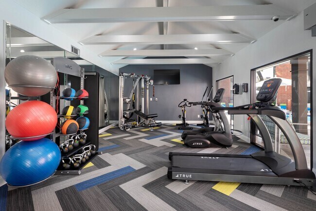 Building Photo - Comfort Meets Style | Ask About Move-In Sp...