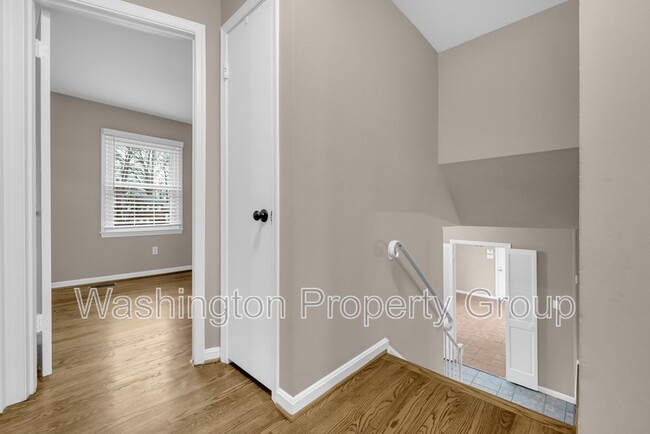 Building Photo - 4702 Declaration Ct