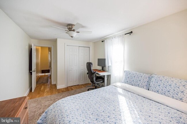 Building Photo - 2978 E Thompson St