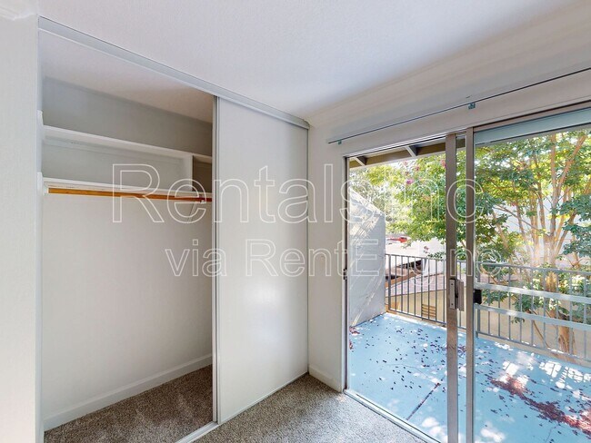 Building Photo - 18213 Happy Ln