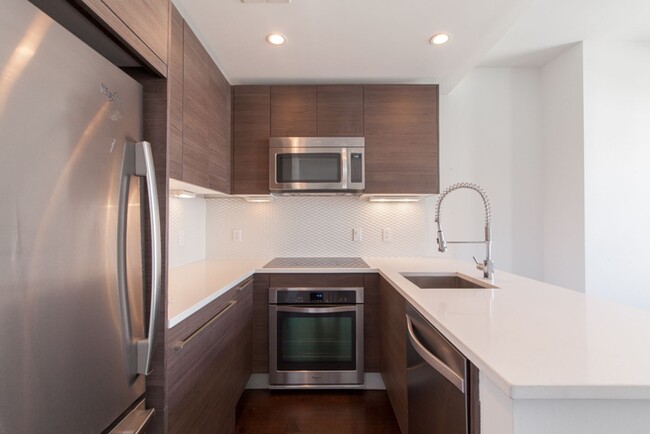 Building Photo - The Perfect Petworth Pad!