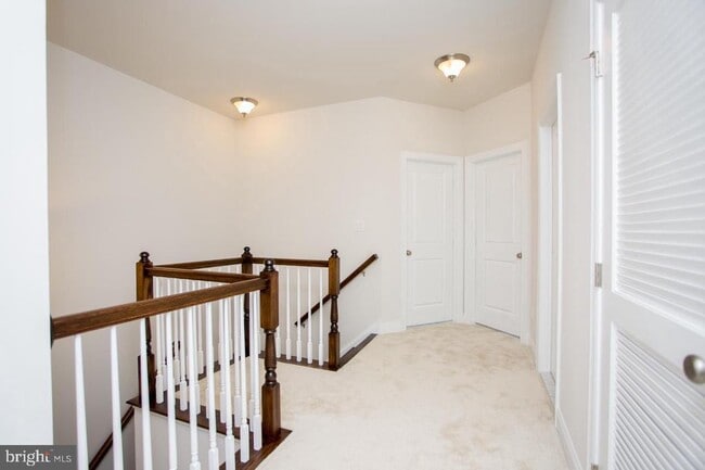 Building Photo - 65 Lila Ln