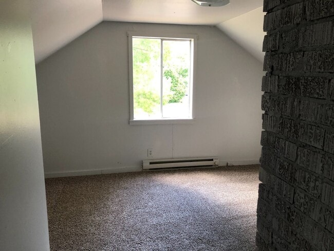 Building Photo - 2189 Hilyard St