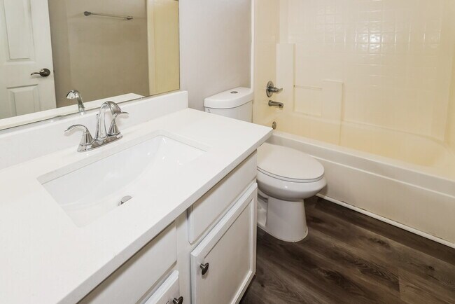 Building Photo - 13833 W Keim Dr