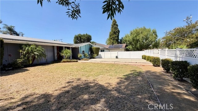 Building Photo - 7843 Woodlake Ave
