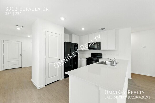 Building Photo - 3913 Eufaula Dr