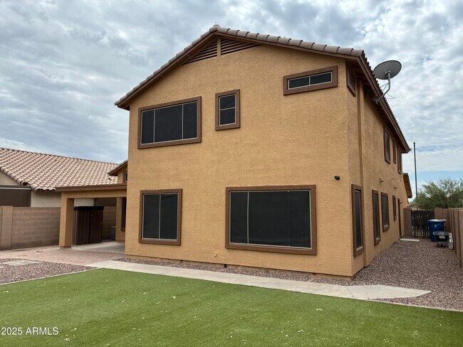 Building Photo - 25550 W Pioneer St