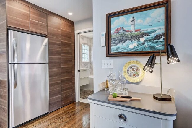 Building Photo - 510 Queens Rd