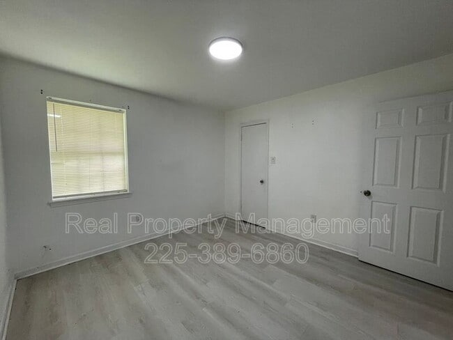 Building Photo - 1511 Cristy Dr