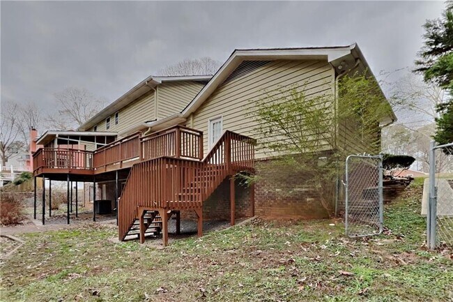 Building Photo - 3695 Bozeman Lake Rd