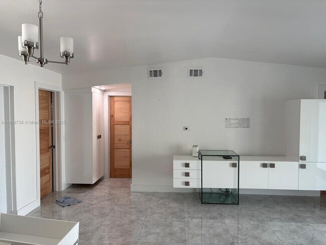 Building Photo - 13847 Jackson St