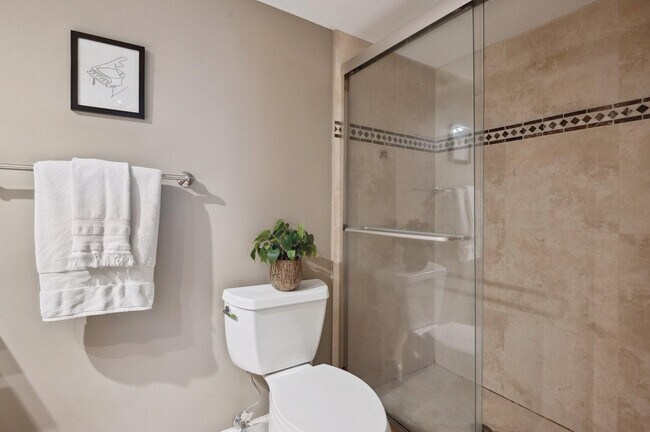 Building Photo - 1170 N Federal Hwy