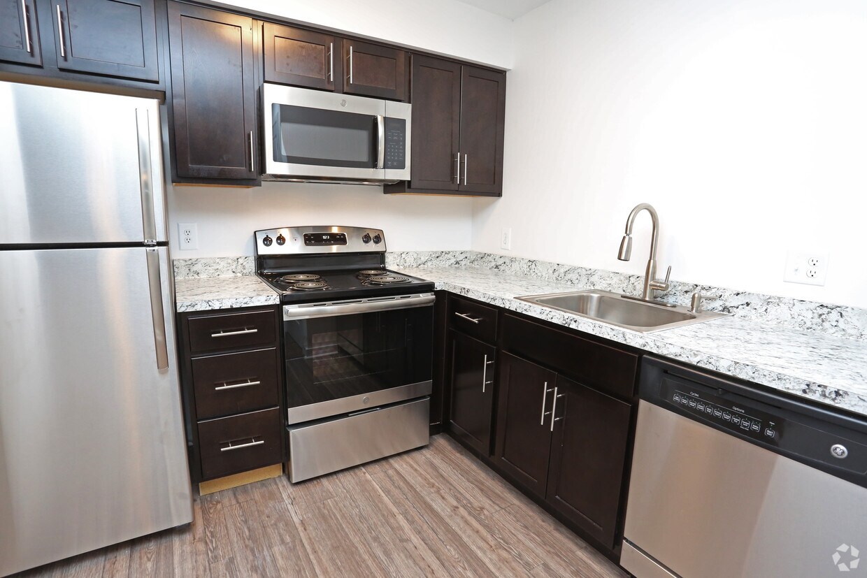 Cardinal Village Apartments Louisville Ky Apartment Finder Cardinal Village Apartments