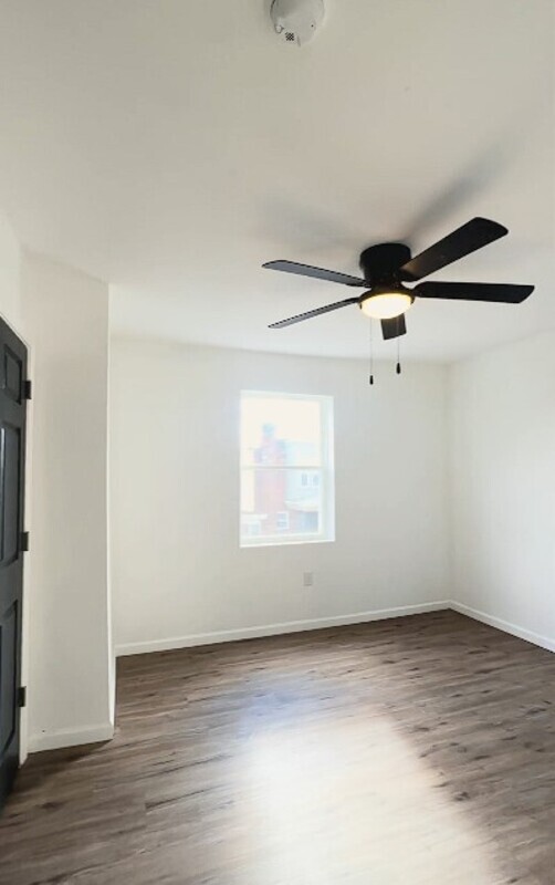 Building Photo - 1807 W Albanus St