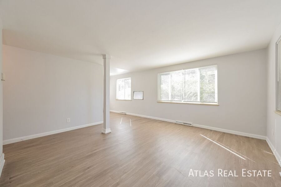 Building Photo - 800 Miller Ct