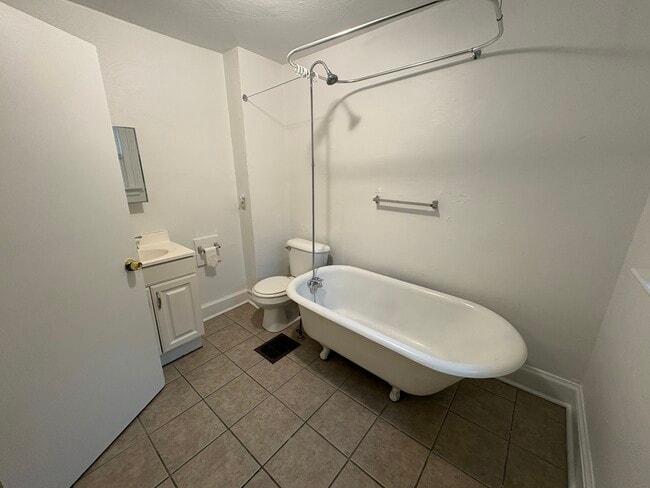 Building Photo - 1425 Marcy St