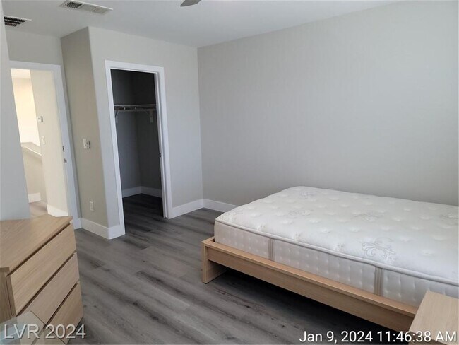 Building Photo - PARTIALLY FURNISHED 2-STORY HOME LOCATED O...