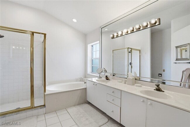 Building Photo - 6865 San Marino Dr