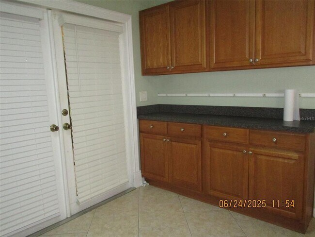 Building Photo - 3125 Wickham Ave