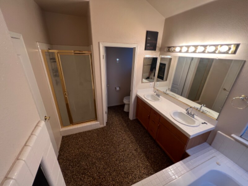 Building Photo - 7563 N Carnegie Ave