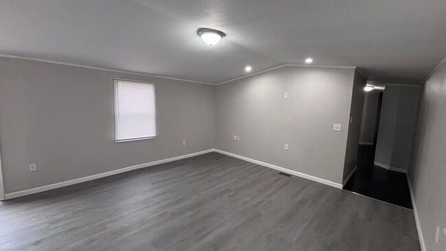 Building Photo - Newly Remodeled Home For Sale