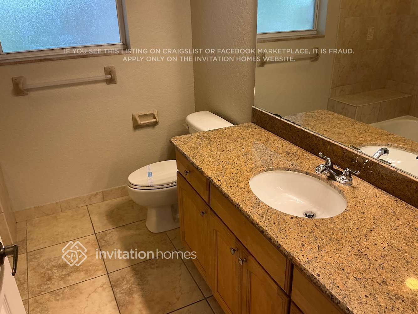 Building Photo - 4392 Skyway Ave