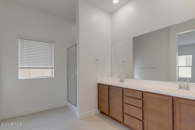 Building Photo - 458 W Golden Aspen Dr