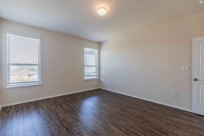 Building Photo - 11219 Pomona Park