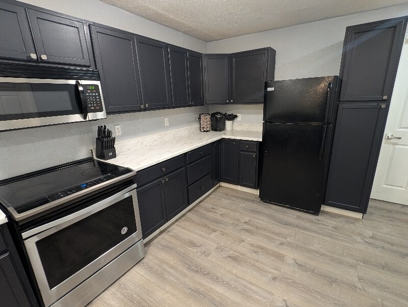 Building Photo - 511 Goliad St