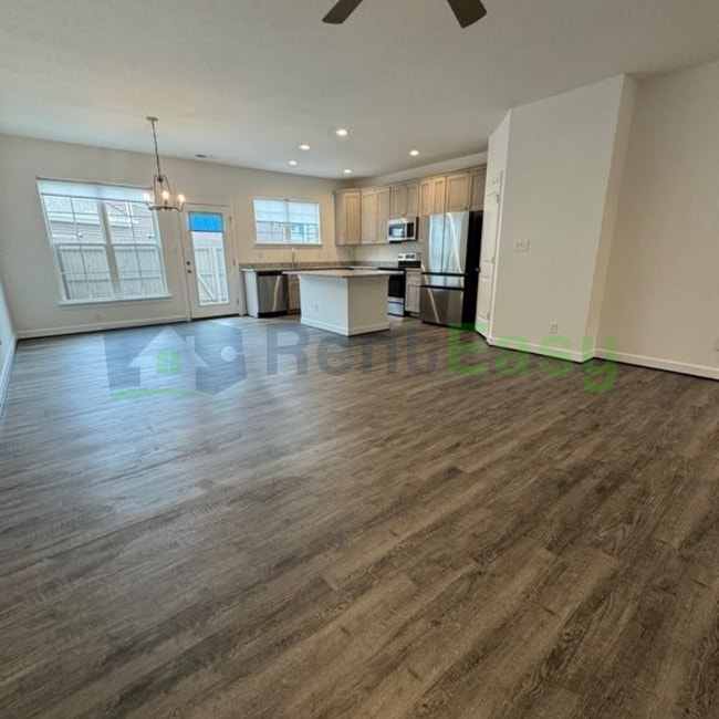 Building Photo - 2414 Trafton Pl