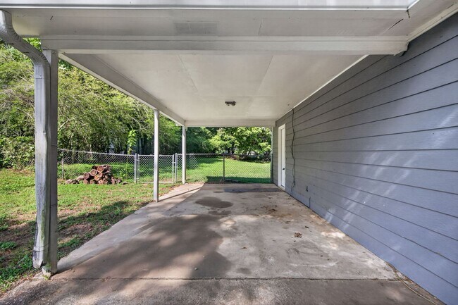 Building Photo - 495 Valerie Cir